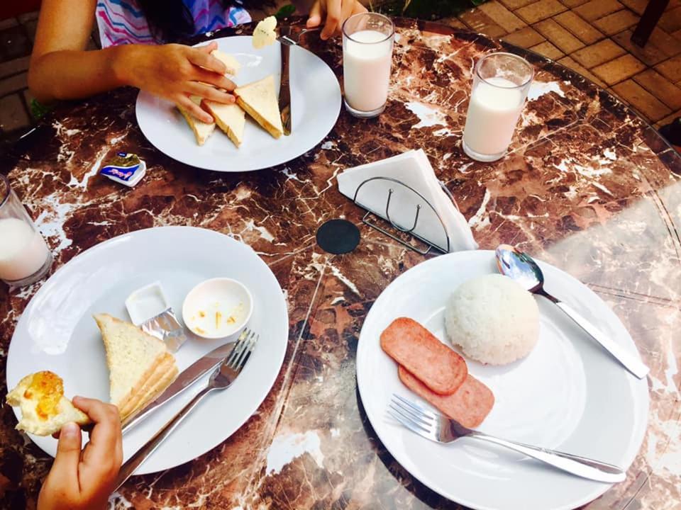 Lindstrom'S Inn Panglao Dış mekan fotoğraf