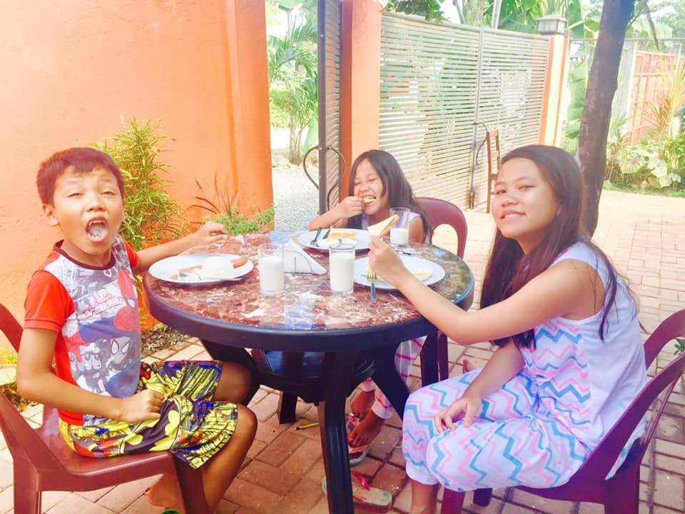 Lindstrom'S Inn Panglao Dış mekan fotoğraf